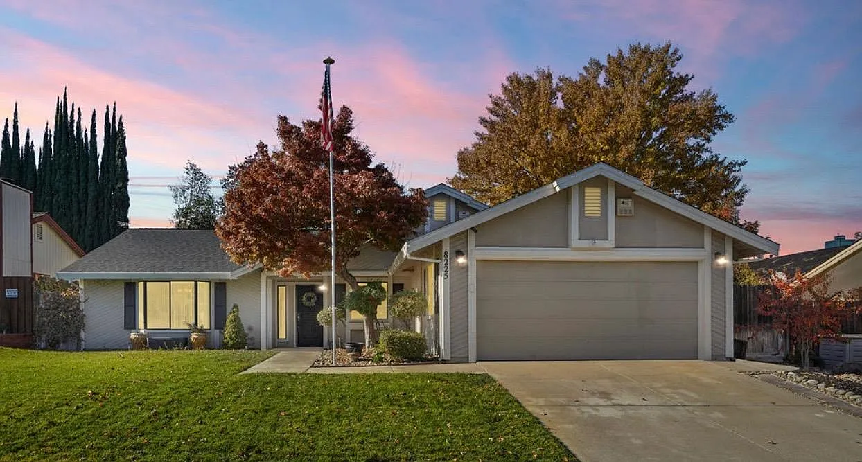 8225 Clarion Cir photo 1