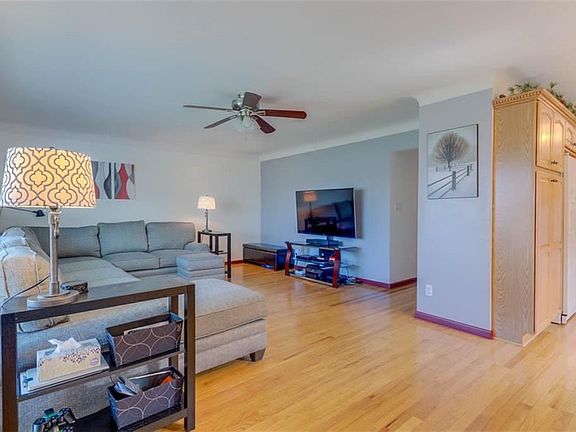 2nd image of 13122 Willard Ave