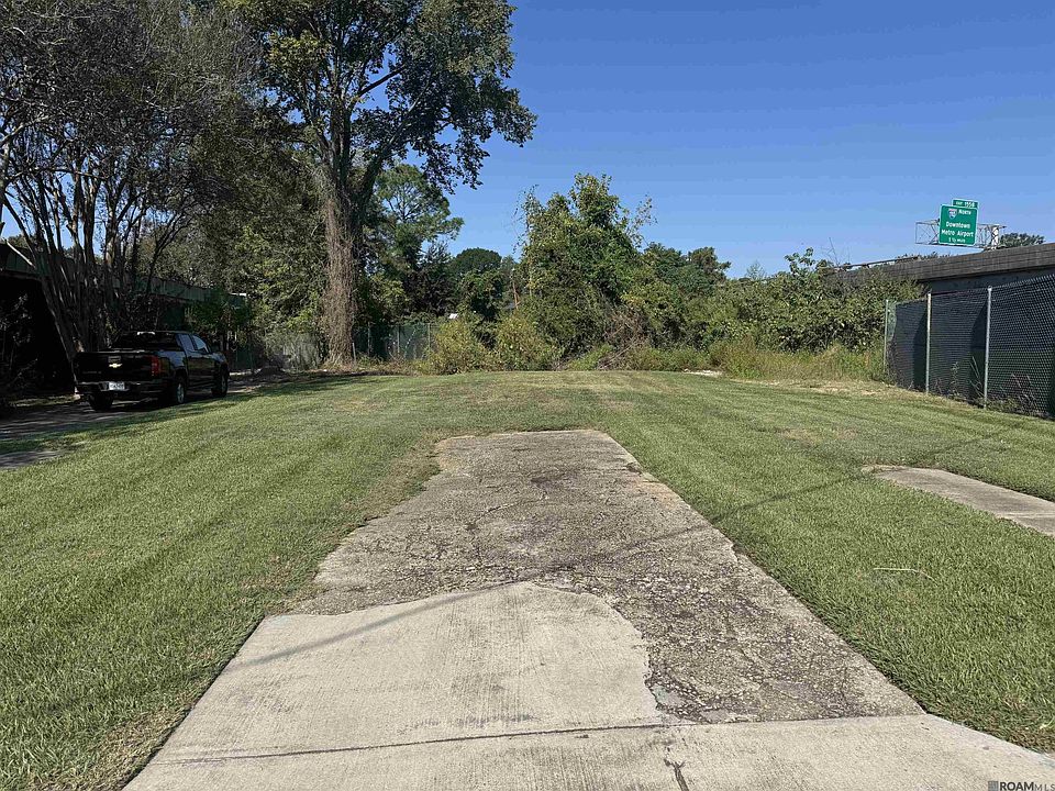 1st image of 2247 Christian St