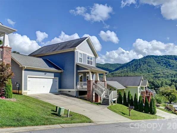 17 Teems Ln, Asheville, NC 28805