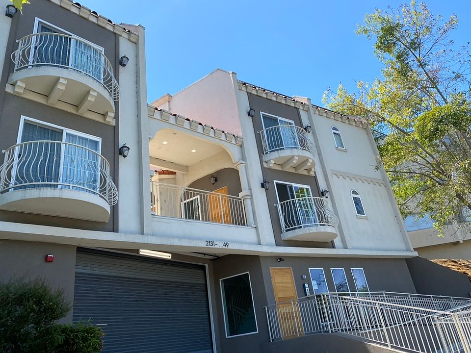 1st image of 2149 Carlmont Dr #1