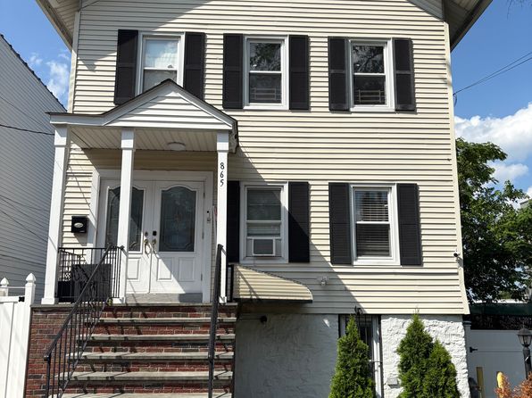 865 E 232nd St FLOOR 1