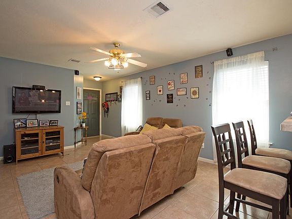 5th image of 8703 Tartan Walk Ln