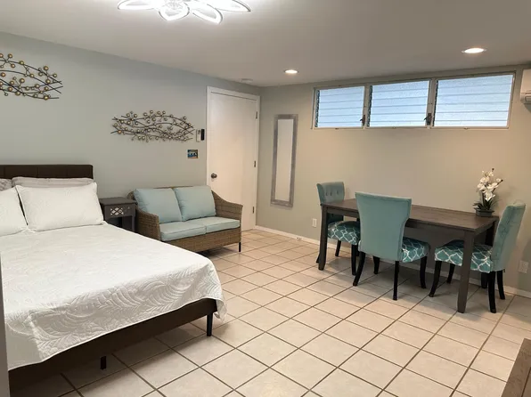 927 Kamahele Pl #2, Kailua, HI 96734