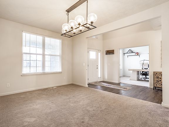 3rd image of 5622 Pecan Ct