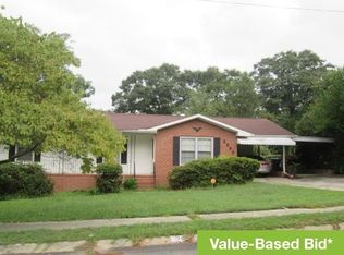 2588 Alandale Dr, Macon, GA 31211