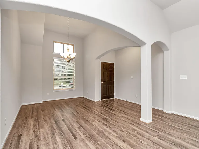 4406 Low Meadow Ln — Photo 8