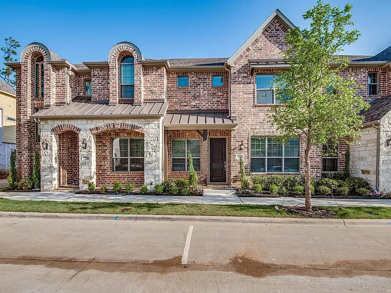 2220 Epitome Ave — Photo 1