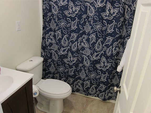 4th image of 2817 Missouri Ave