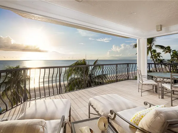 1221 Gulf Shore BLVD N #502, NAPLES, FL 34102