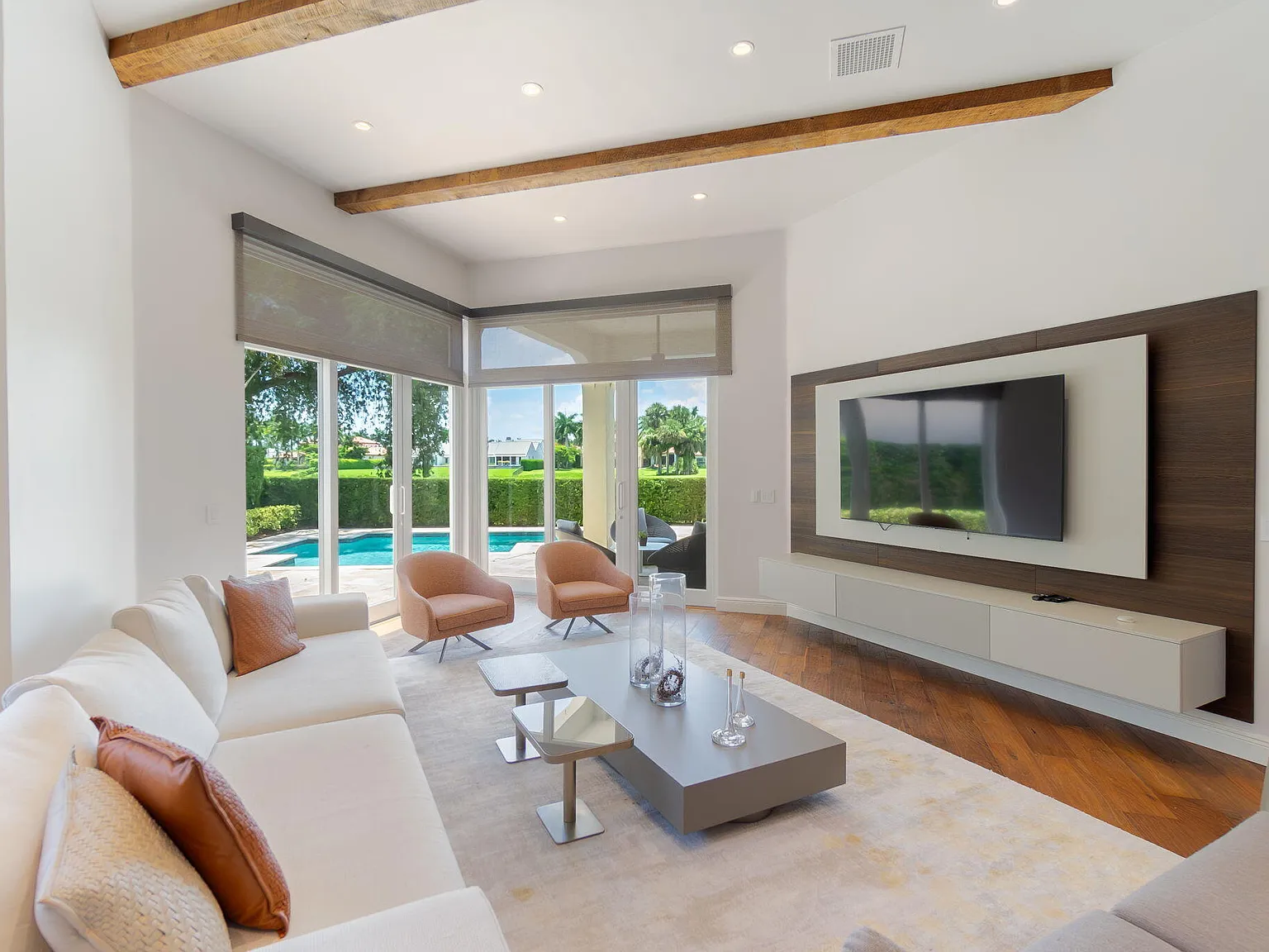 2 bed, 2.5 bath, 2129 sqft, $22,000 — Photo 1