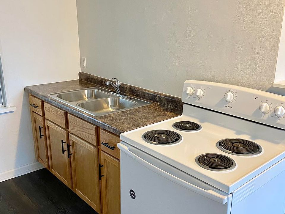 1st image of 1000 W Cumberland Rd #6