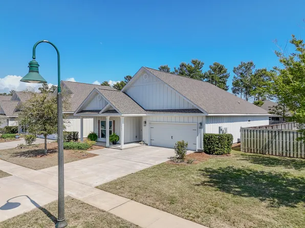 141 Lightning Bug Ln, Freeport, FL 32439