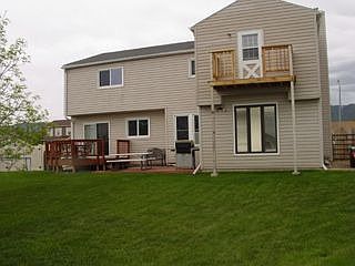 2nd image of 820 W 45th St