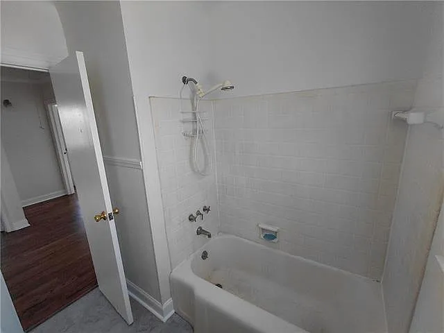 4616 Marigny St #UPPER — Photo 9