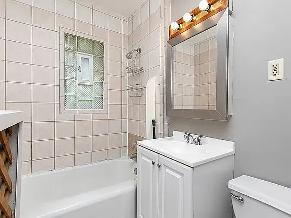 2805 Cottage Grove Ave #3 — Photo 11