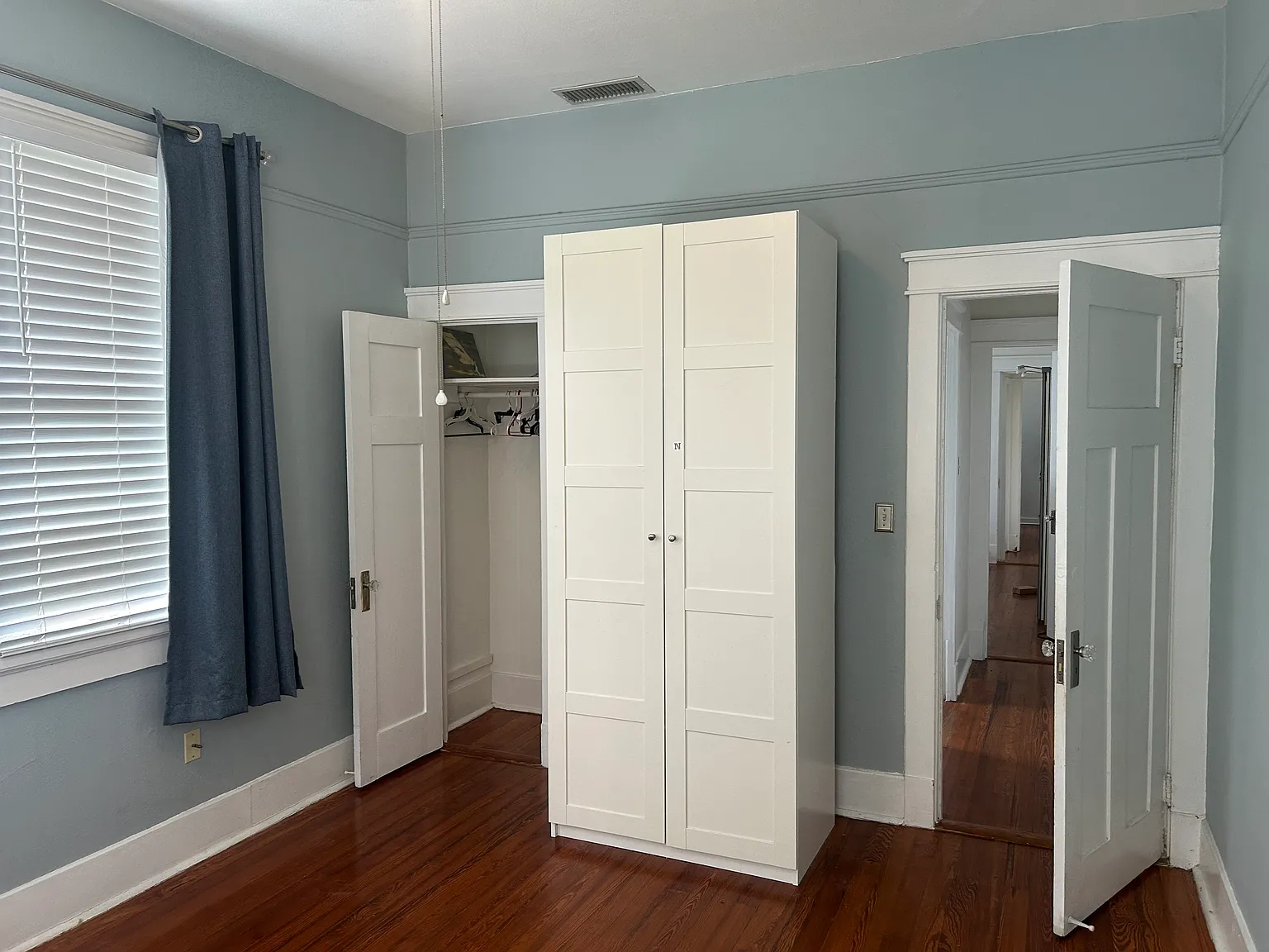 2 bed, 1036 sqft, $1,750 — Photo 2