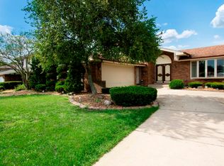 12818 W Woodland Dr, Homer Glen, IL 60491