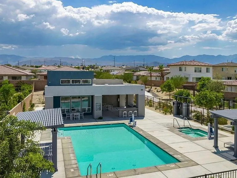 74584 Xander Ct — Photo 1