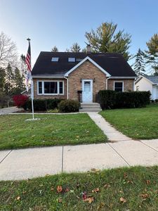 227 Windsor St, Sun Prairie, WI, 53590