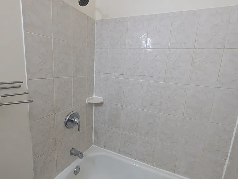 5107 N 13th St #1 — Photo 10