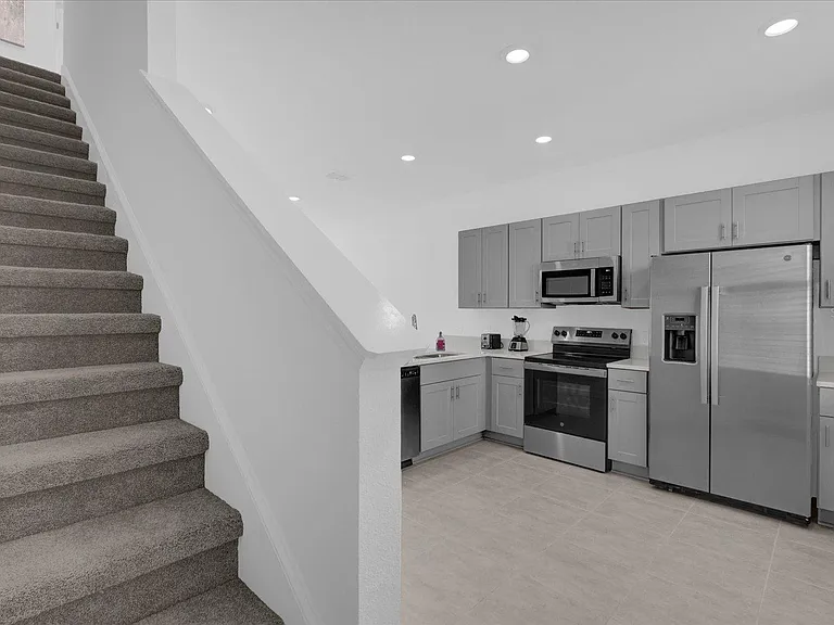 3221 Skyline Loop — Photo 16
