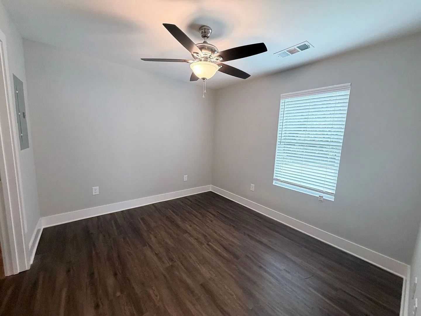 Pre-Leasing For August 9th 2027! — Photo 3