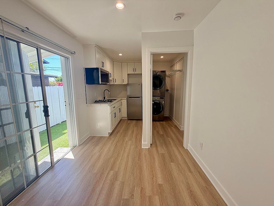 1st image of 6445 Tujunga Ave #1/2