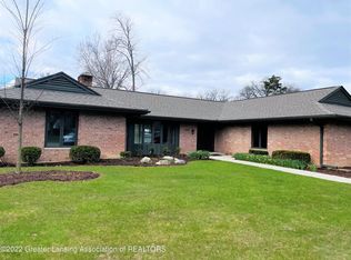 1481 Stonegate Ln, East Lansing, MI 48823