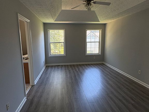 5th image of 3335 Saint James Pl
