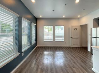 1920 Calumet St #103, Houston, TX 77004