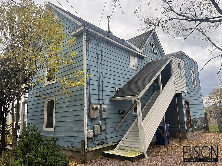 340 Manhattan Dr — Photo 42