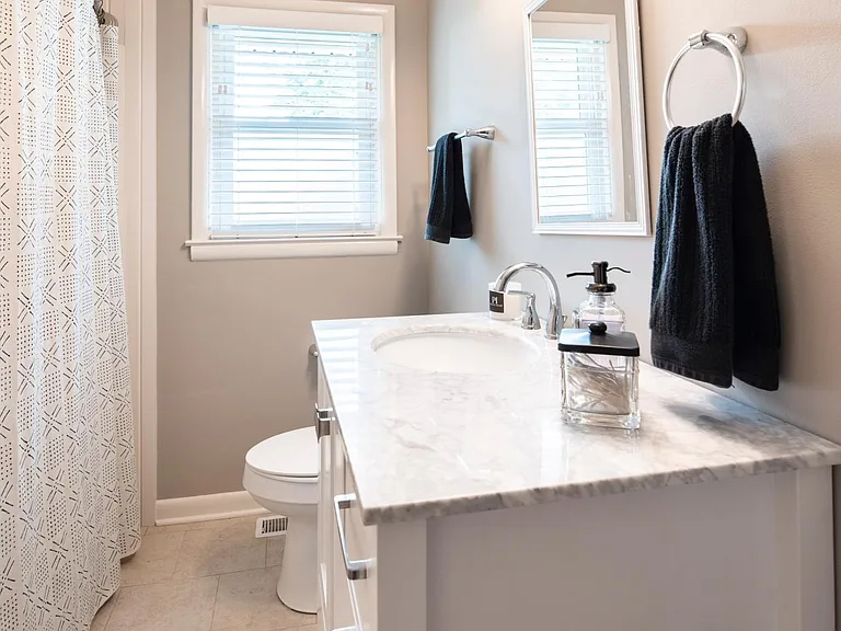 282 Zandale Dr — Photo 10