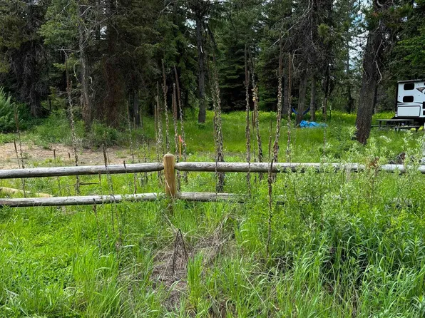 13007 Navajo Rd, Donnelly, ID 83615