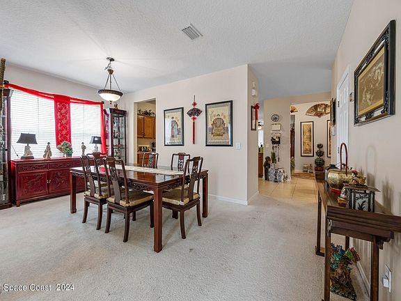 4th image of 4186 Aiken Ln