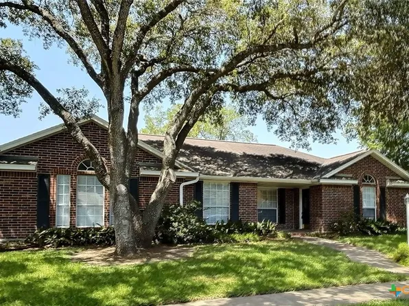107 Lancaster St, Victoria, TX 77904