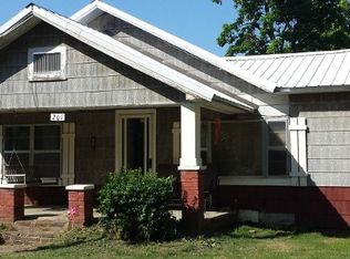 201 Hellen St, Talihina, OK 74571