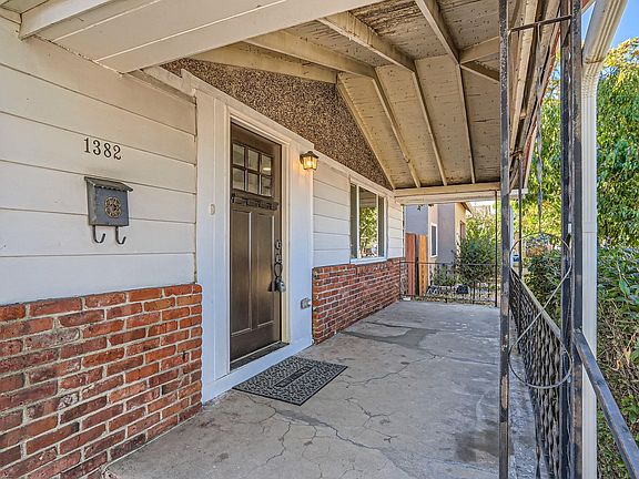 4th image of 1382 W Nevada Pl