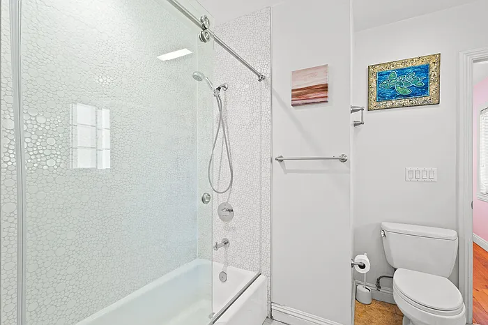 135 Underhill Dr — Photo 6
