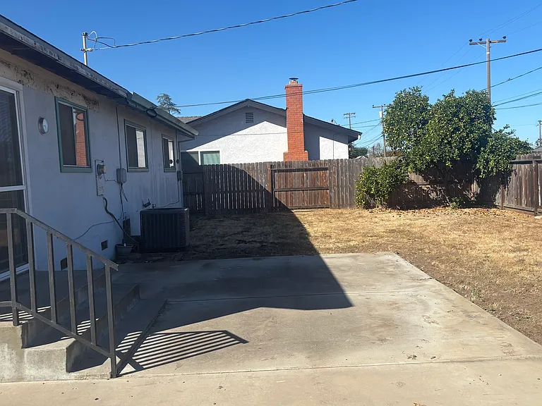 137 Argonaut St — Photo 29