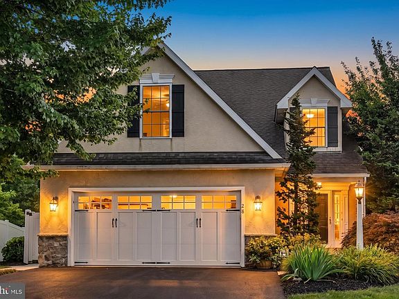 2nd image of 28 Greystone Cir