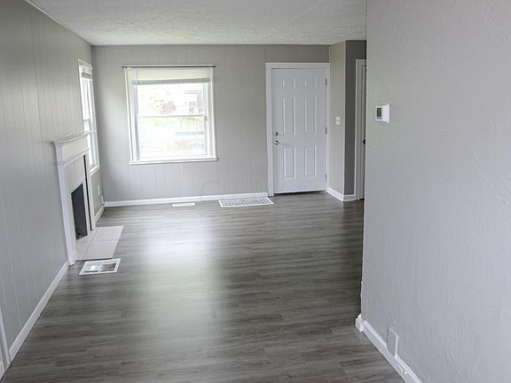 3rd image of 2233-2239 Homestead Dr