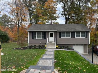 31 Weir Pl, Ringwood, NJ 07456