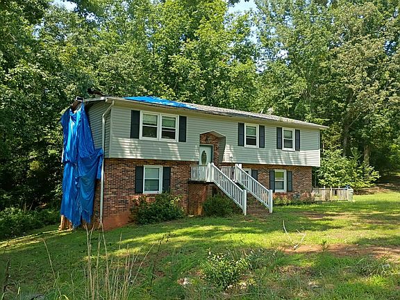 3rd image of 118 Bluebird Rd