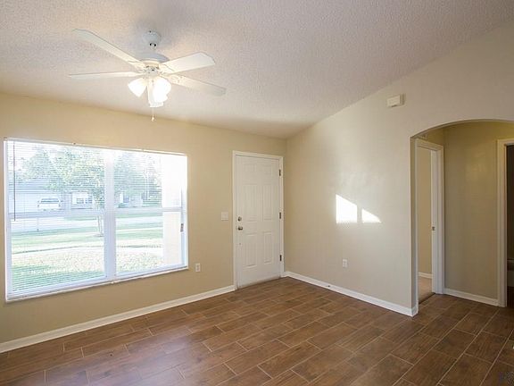 2nd image of 4 Radford Ln
