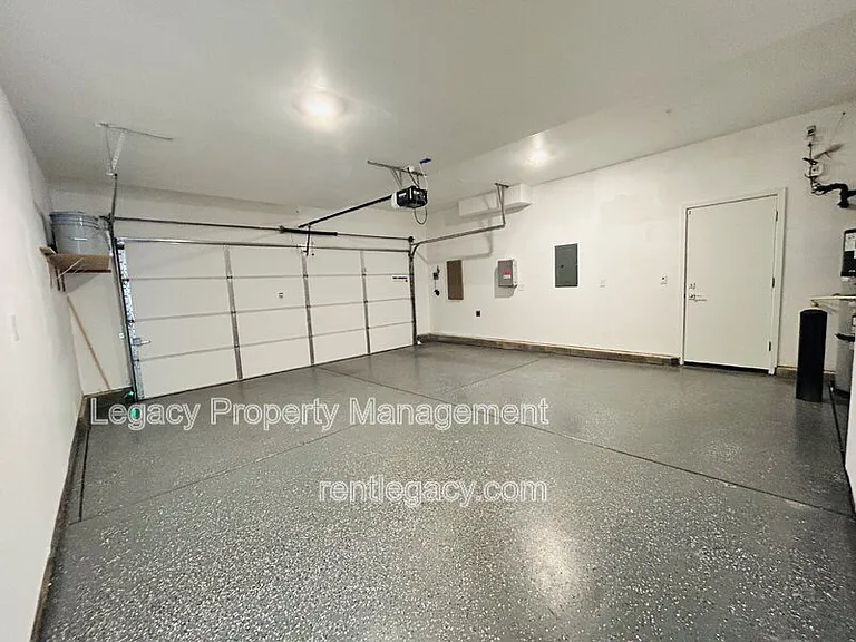 8057 Moongate Way — Photo 29