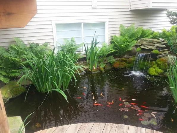 1657 Planters Row Dr SW, Byron Center, MI 49315