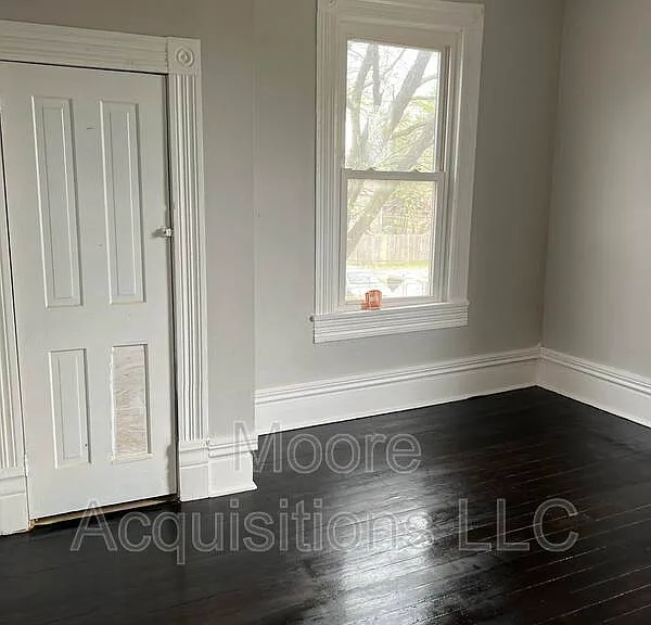 1018 W Sears St — Photo 13