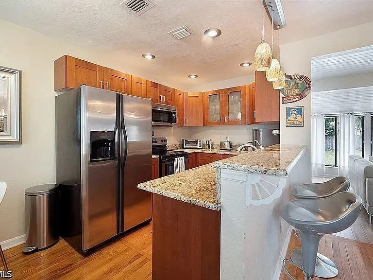 424 Wiltshire Rd — Photo 12