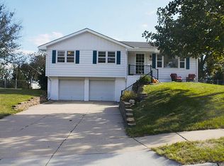11323 Arbor St, Omaha, NE 68144